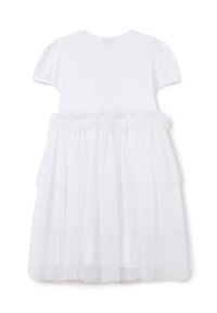 Vestido blanco con un top de mangas cortas abullonadas y una falda de tul en capas. El tul tiene una textura suave y translúcida, creando un efecto escalonado.