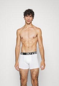 Only & Sons ONSFITZ BOLD LOGO TRUNK 3 PACK - Calzoncillos - black