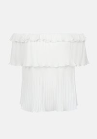 Weißes Off-Shoulder-Oberteil mit rüschigem Ausschnitt, plissierter Textur und halbtransparenter Stoffqualität, das eine verlängerte, lockere Passform bietet.