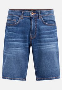 Denim shorts in een mediumblauwe tint met een verweerde afwerking, voorzien van vijf zakken, contrasterende stiksels en een knoopsluiting in de taille.