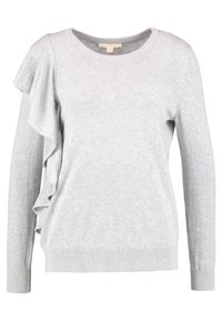Hellgrauer Strickpullover mit rundem Ausschnitt, langen Ärmeln und einem Rüschendesign auf der linken Seite. Gerippter Saum und Bündchen.