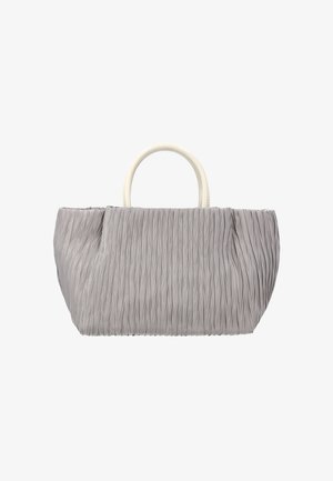 Harmaa pliseerattu käsilaukku, jossa lyhyet pyöreät valkoiset kahvat, suorakaiteen muotoinen laukun yläreuna on hieman kaareva, näkyviä logoja tai koristeita ei ole.