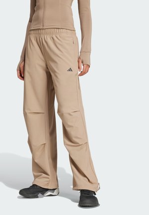 - Spodnie treningowe