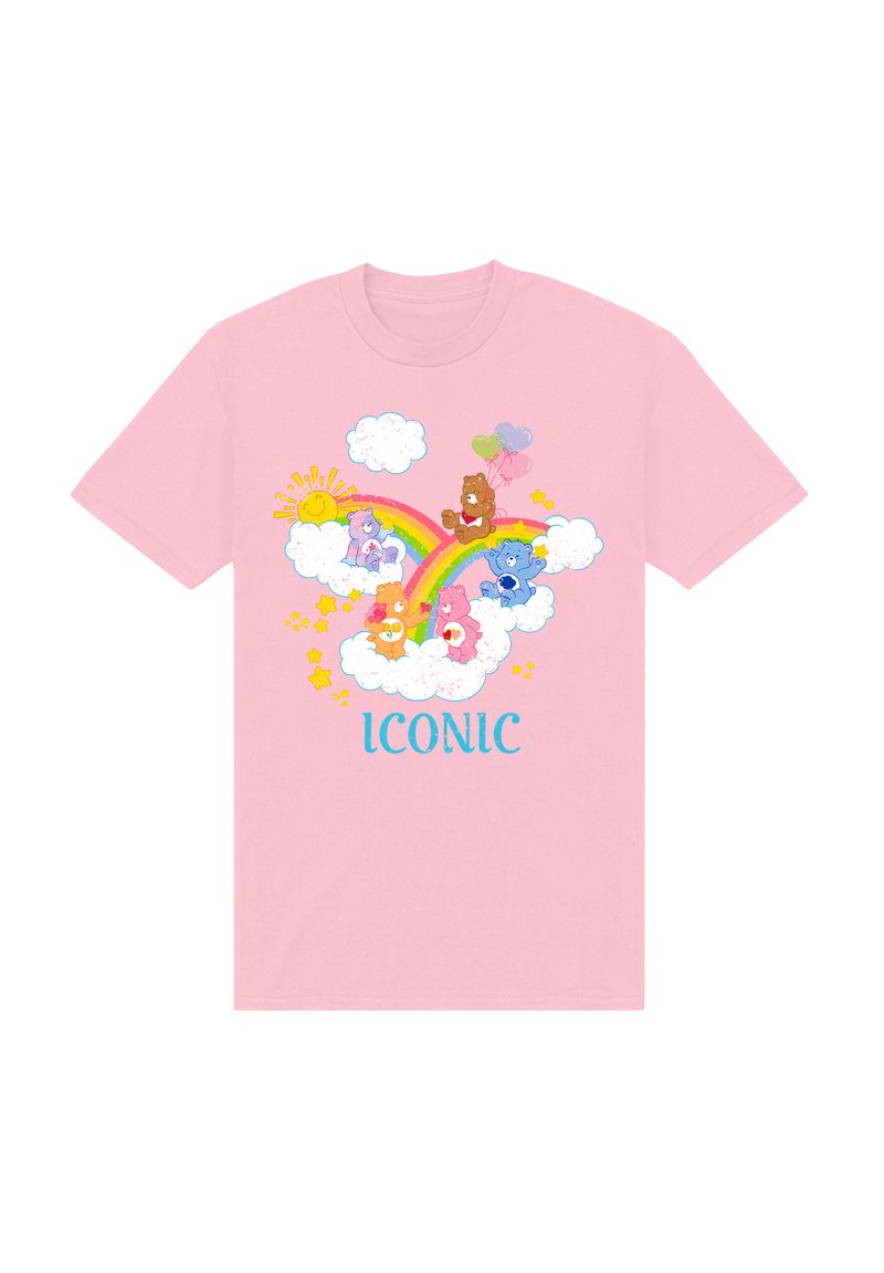 Růžové bavlněné tričko s multicolor duhou, kreslenými medvědy, mraky, sluncem a slovem "IKONICKÉ" v modré barvě.