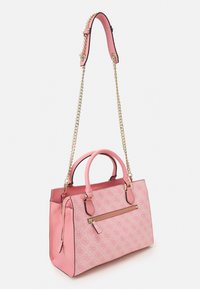 Rosa struktureret håndtaske lavet af syntetisk materiale med et kviltet mønster, dobbelt top håndtag, guld-tonet kædestropp, og front lynl�åslomme.