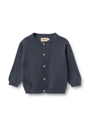 Mørkeblå strikket babycardigan med tekstureret forside, fem træknapper, lange ærmer og ribstrikkede manchetter og kant.