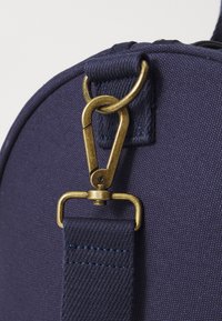GANT TONAL SHIELD DUFFLE BAG UNISEX - Weekendtas - marine