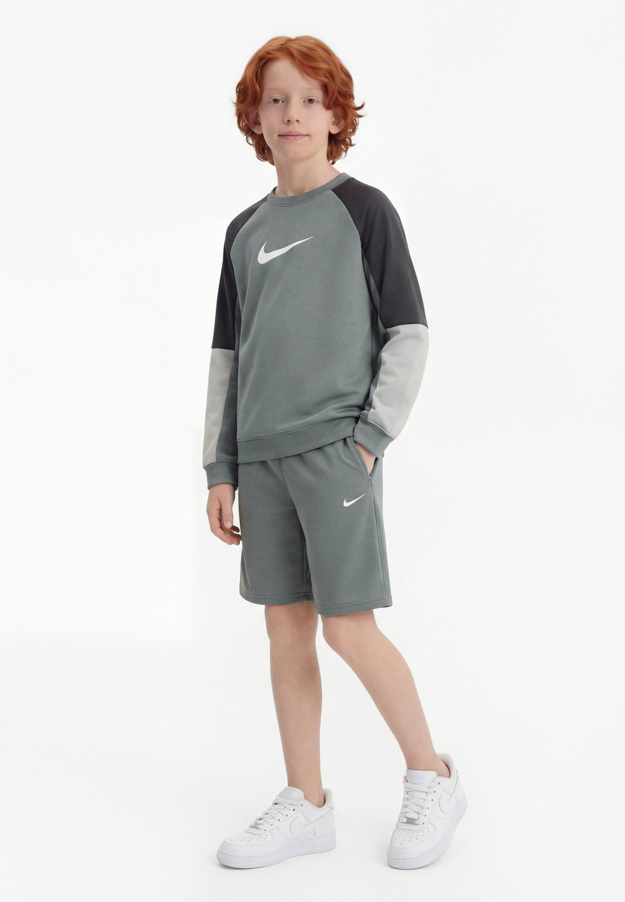 Nike TRACKSUIT CREW - Sweatshirt - smoke grey/anthracite/light smoke grey/white