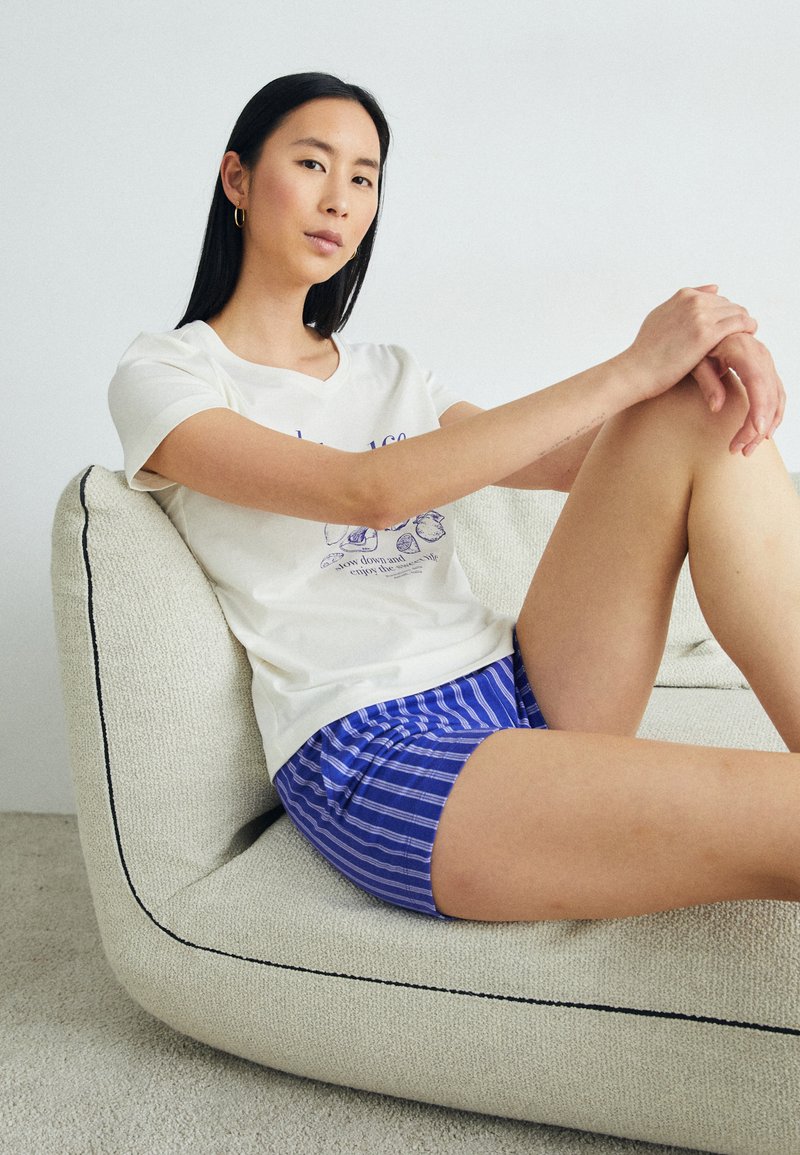 LASCANA VD DOLCE VITA - Pyjama - lila/ecru