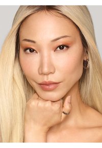 L'Oréal Paris TRUE MATCH RADIANT SERUM CONCEALER - Concealer - 3r light medium
