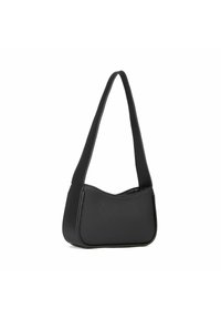 Sort skuldertaske lavet af tekstureret materiale, med et buet design, en enkelt rem og glatte kanter. Ingen synligt hardware.