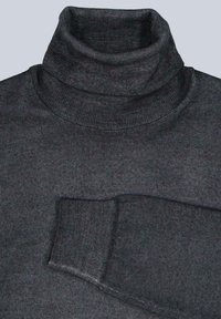 Dark gray turtleneck sweater made of ribbed knit fabric. Features a high collar and long sleeves with structured cuffs.
