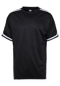 Juodas trumpomis rankovėmis T-shirt, pagamintas iš tinklelio medžiagos, su baltais dryžuotais akcentais ant rankovių ir apvali apykakle.