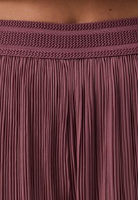 ONLY Petite ONLMARIN PLISSE CULOTTE - Hlače - rose brown
