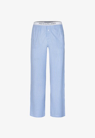 Lichtblauwe pyjamabroek met witte verticale strepen, gemaakt van een zachte stof. Voorzien van een elastische tailleband met logo en een knoopsluiting.