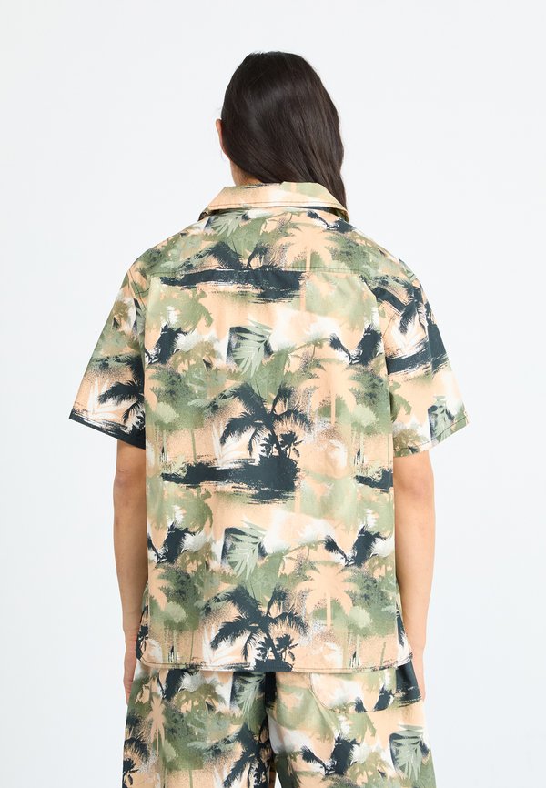 FESTIVAL SHORT SLEEVE BUTTON DOWN - Shirt2