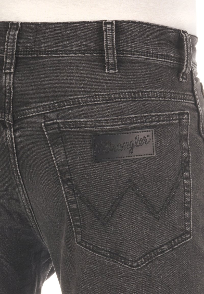 Herren Skinny Fit | Wrangler TEXAS STRETCH Jeans Straight Leg super grey/grey denim - NY41871 Herren Skinny Fit | Wrangler TEXAS STRETCH Jeans Straight Leg super grey/grey denim - NY41871