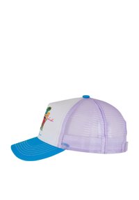 Balts un purpursarkans acu tīkls cepure ar zilu ļimeni, uz kura priekšpuses ir krāsaina drukāta dizaina. Ietver snapback aizdari.