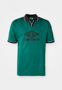 BOXY FOOTBALL UNISEX - Polo marškinėliai - green jacket/ganache/brilliant white