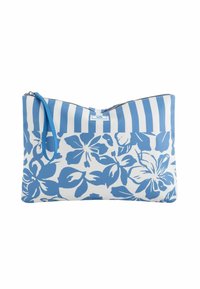 Geantă tip clutch cu imprimeu floral în nuanțe de albastru și alb, cu dungi orizontale, închidere cu fermoar și o curea de încheiere asortată, de culoare albastră. Material texturat, durabil.