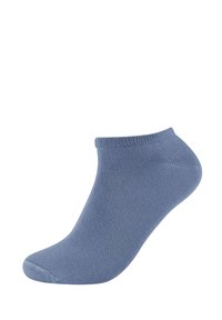 Blaue Knöchelsocke aus weichem, dehnbarem Material. Verfügt über einen gerippten Bund, eine einfarbige Gestaltung und eine nahtlose Zehenpartie für zusätzlichen Komfort.