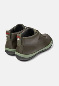 Camper PEU PISTA - Zapatillas altas - dunkelgrün