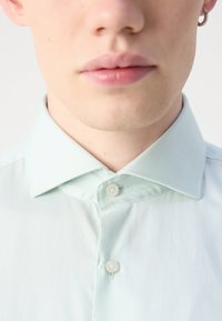 HUGO KASON - Camicia - light/pastel green