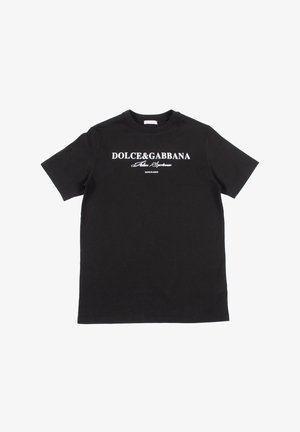 T-shirt nera in cotone con maniche corte, colletto rotondo e logo stampato bianco sul fronte. Design minimalista con una texture liscia.