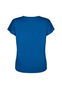 Niebieska koszulka z krótkim rękawem wykonana z gładkiej tkaniny, z okrągłym dekoltem i luźnym krojem. Tył jest jednolity, bez dodatkowych zdobień.