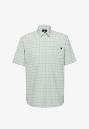 Chemise blanche à manches courtes avec motif à carreaux vert clair, boutonnée sur le devant avec col, et poche poitrine avec petite étiquette logo noire.