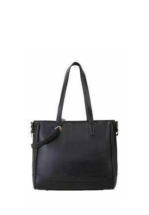 Sac fourre-tout en cuir noir avec deux poignées courtes et une bandoulière amovible. Présente une texture granuleuse et un logo embossé sur le devant.