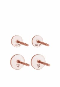 Pendientes de perno en oro rosa con una base circular, que presentan un vástago recto. Marcados con "925" que indica calidad de plata esterlina.