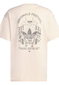 Ljusrosa bomulls-t-shirt med ett grafiskt tryck på baksidan, med illustrationer av landmärken och texten "ORIGINALS FESTIVAL" i grått.