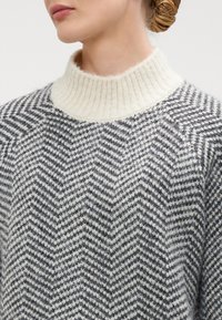 Vero Moda Tall VMNAOMI HIGHNECK  - Πουλόβερ - birch melange/medium grey melange
