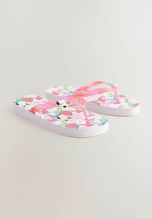 Flip-flops med vit botten, rosa remmar och ett färgglatt mönster av frukter och djur på fotbladet. Texturerad gummisula för bra grepp.