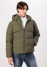 Tommy Hilfiger HOODED PUFFER  - Piumino - army green