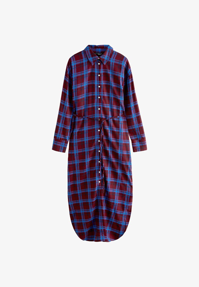 Vestido de camisa a cuadros en rojo y azul con cuello, mangas largas y detalle de cintura anudada. El dobladillo es redondeado y ligeramente más largo en la parte posterior.