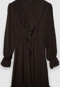 Braunes Kleid mit langen Puffärmeln, einem V-Ausschnitt und einem gerafften Design vorne. Verfügt über eine taillierte Passform und einen gestuften Rüschensaum.