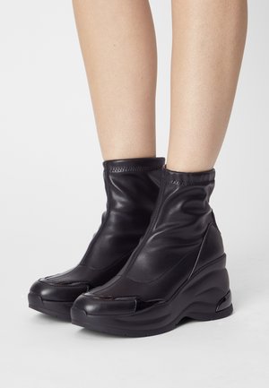 Liu Jo Jeans, Bottines compensées - black