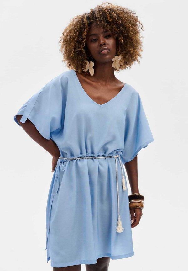 NIVES - Freizeitkleid