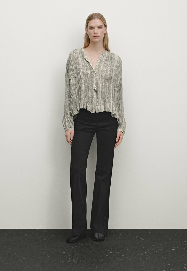 SNAKESKIN  WITH ELASTIC DETAIL  - Blouse2