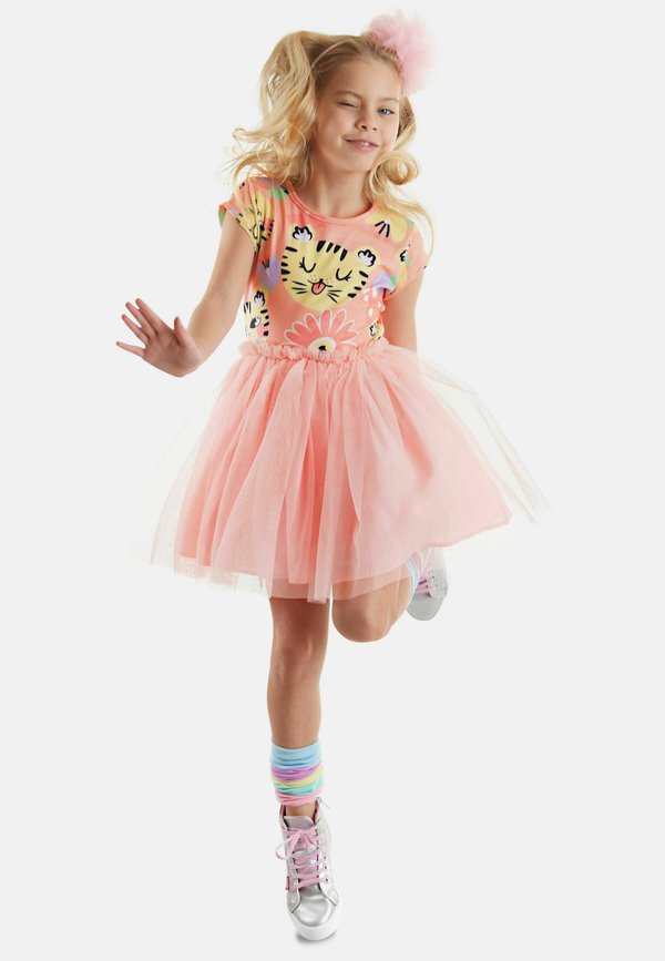 LEO  TUTU  - Jerseykleid - rosa