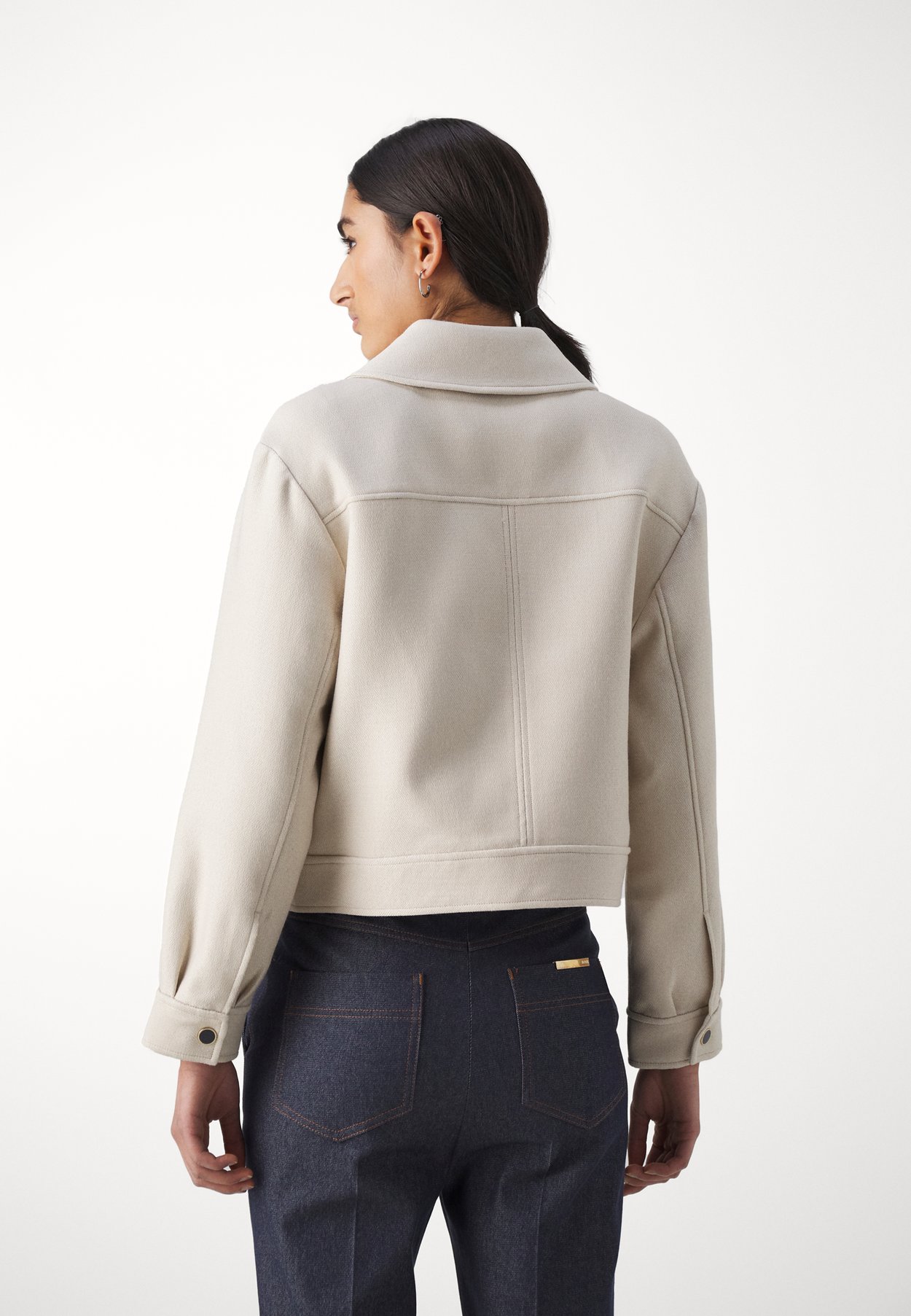 TEXTURED JACKET