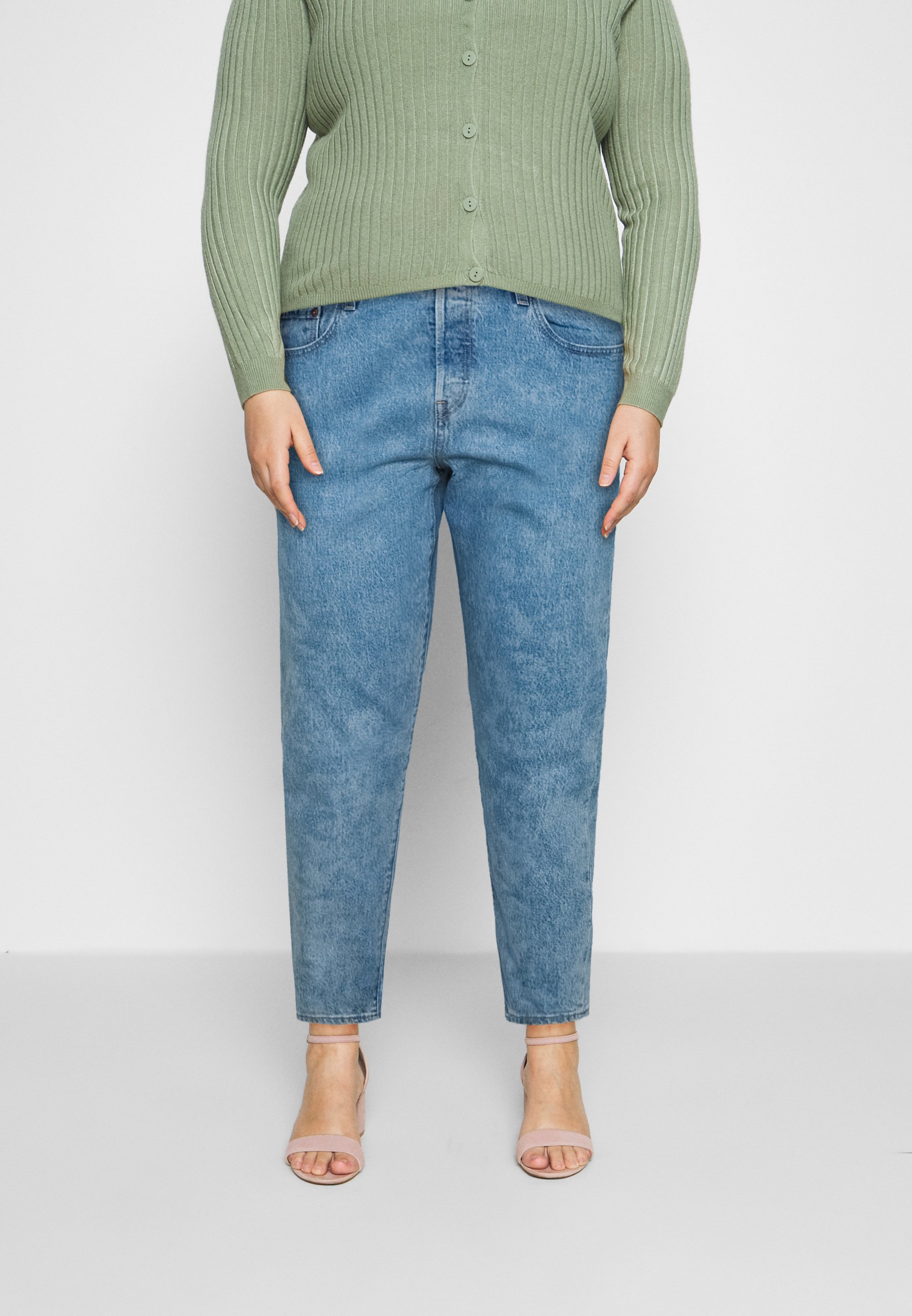 Levi's® Plus 501 CROP - Jeans Tapered Fit - light-blue denim - Zalando.co.uk