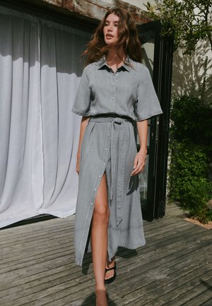 Next, REGULAR FIT - N.PREMIUM SHORT SLEEVE SHIRT MAXI DRESS  . - Teksakleit - grey denim