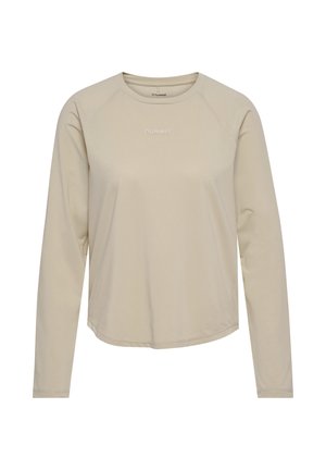 Beżowa koszulka z długim rękawem i okrągłym dekoltem, wykonana z lekko teksturowanej tkaniny z subtelnym logo "hummel" na środku klatki piersiowej.
