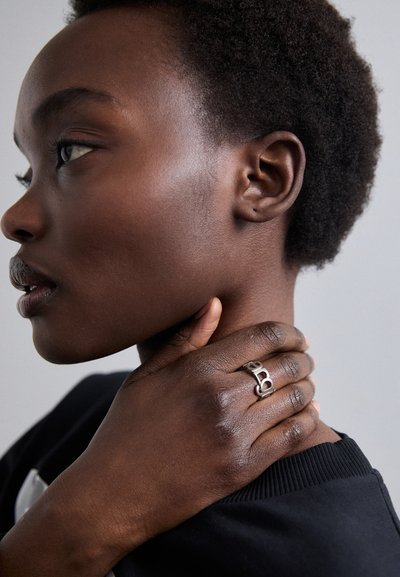 MM6 Maison Margiela LETTER LOGO - Ring - brushed palladio