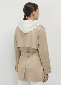 Calliope EFFETTO  - Trenchcoat - corda