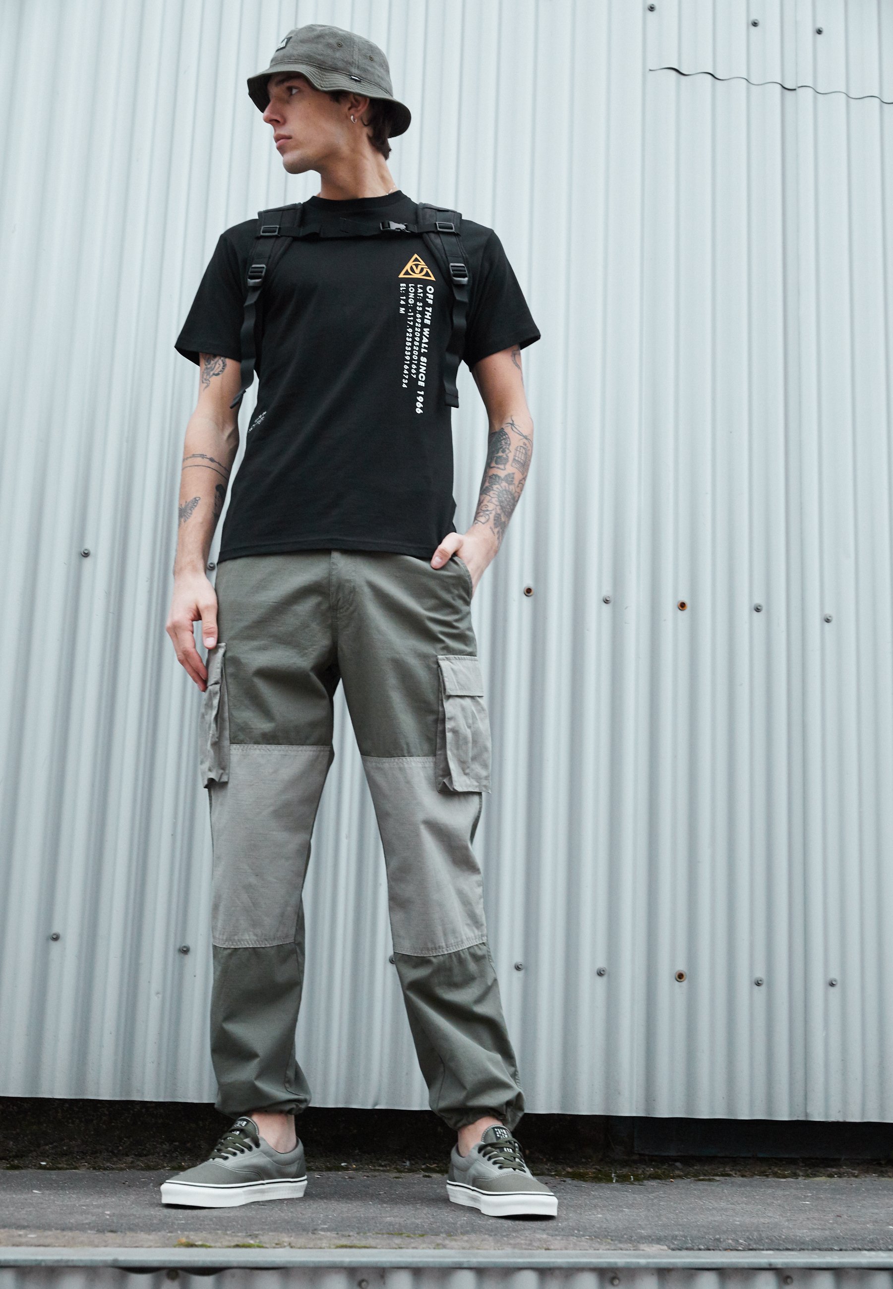 vans cargo pants