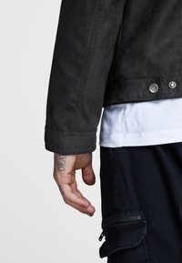 Jack & Jones JJEROCKY NOOS - Casaco de pele sintética - black